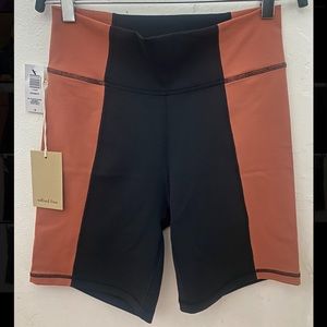 Aritzia Divinity Short